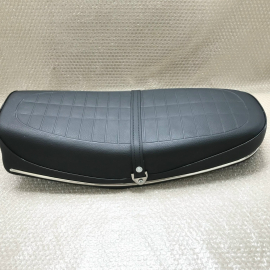 1972-1973 Honda CB500 Seat Saddle CB500 Four K1 K2 Double Seat 4r 77200-323-030A. Metal Pan