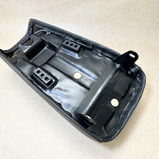 1982 Honda XR80 XL80 Complete Fit Honda XR80 1979-1984 Motorcycle Seat.Metal Pan.CODE TD7894